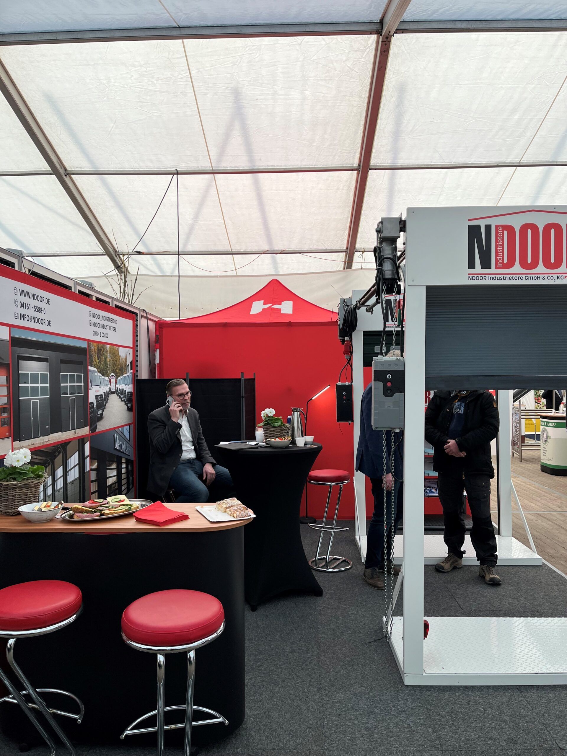 Obstbautage-Industrietore-ndoor